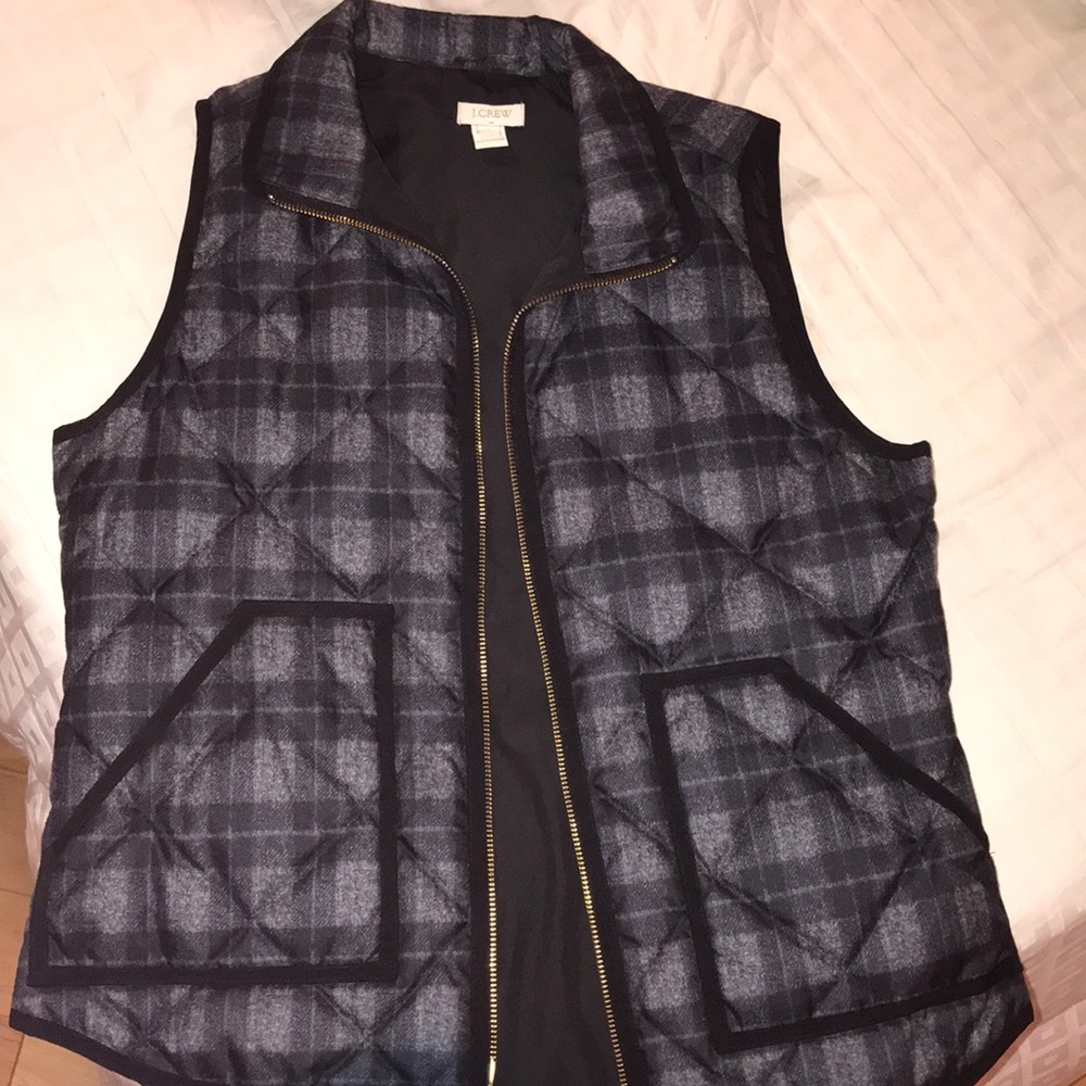 WORN ONCE⚠️🤩 j crew vest
